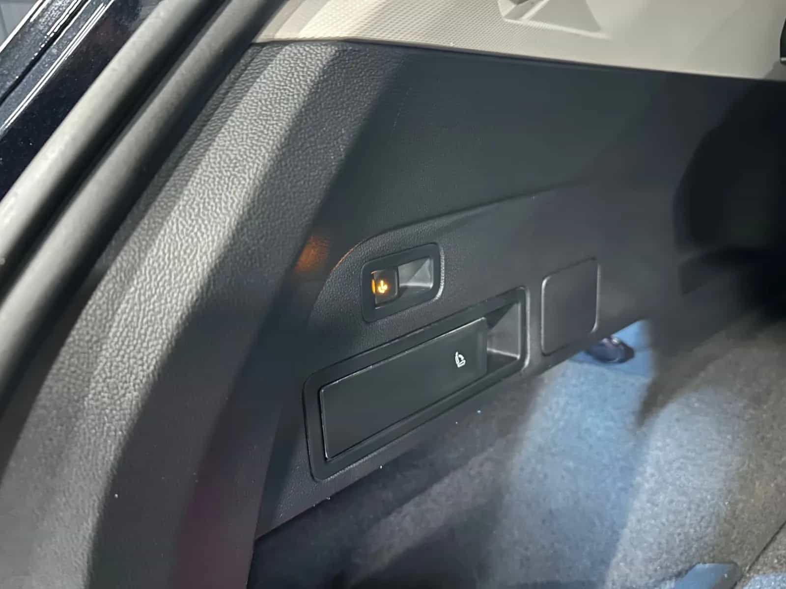 Volkswagen Tiguan Allspace 11/2023-photo-28
