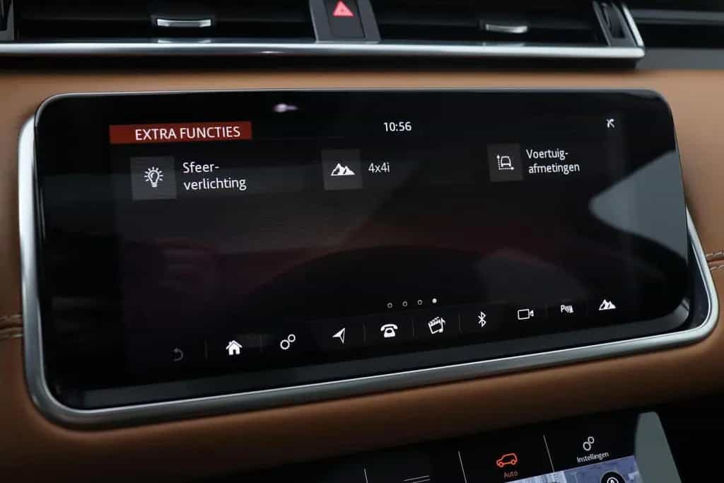 Land Rover Range Rover Rover Velar 2.0 I4 AWD R-Dynamic SE | pano 08/2018-photo-21