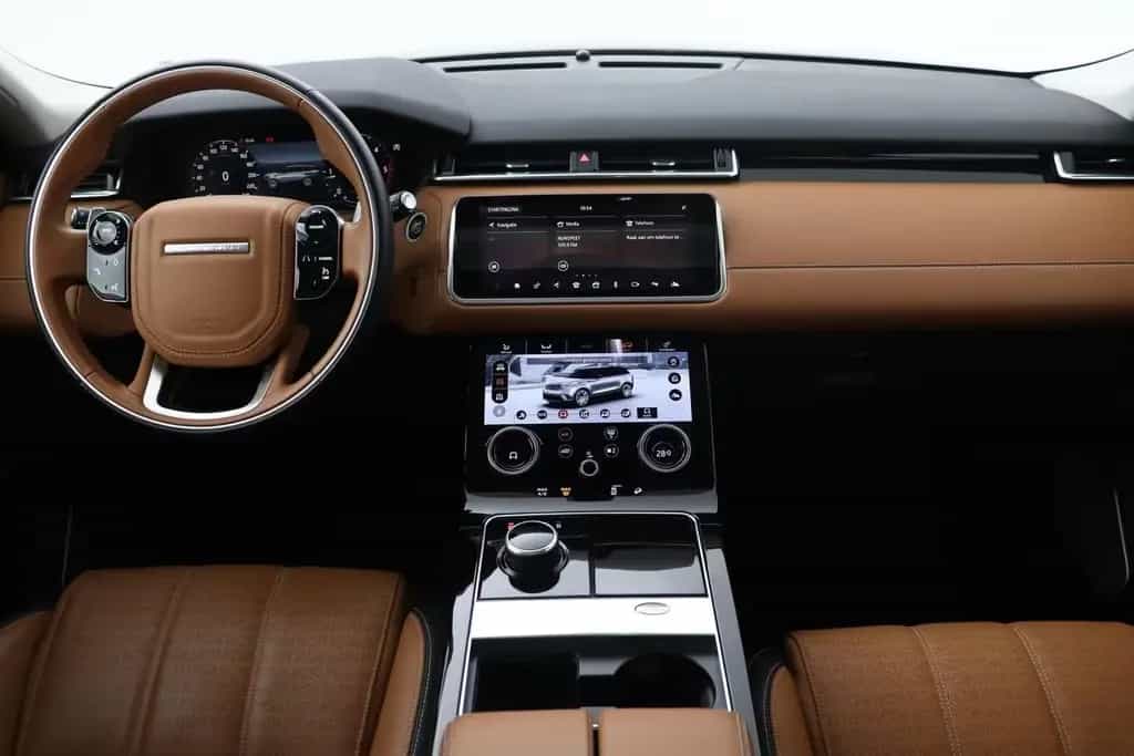 Land Rover Range Rover Rover Velar 2.0 I4 AWD R-Dynamic SE | pano 08/2018-photo-3
