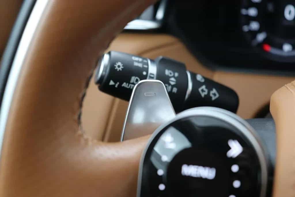 Land Rover Range Rover Rover Velar 2.0 I4 AWD R-Dynamic SE | pano 08/2018-photo-39