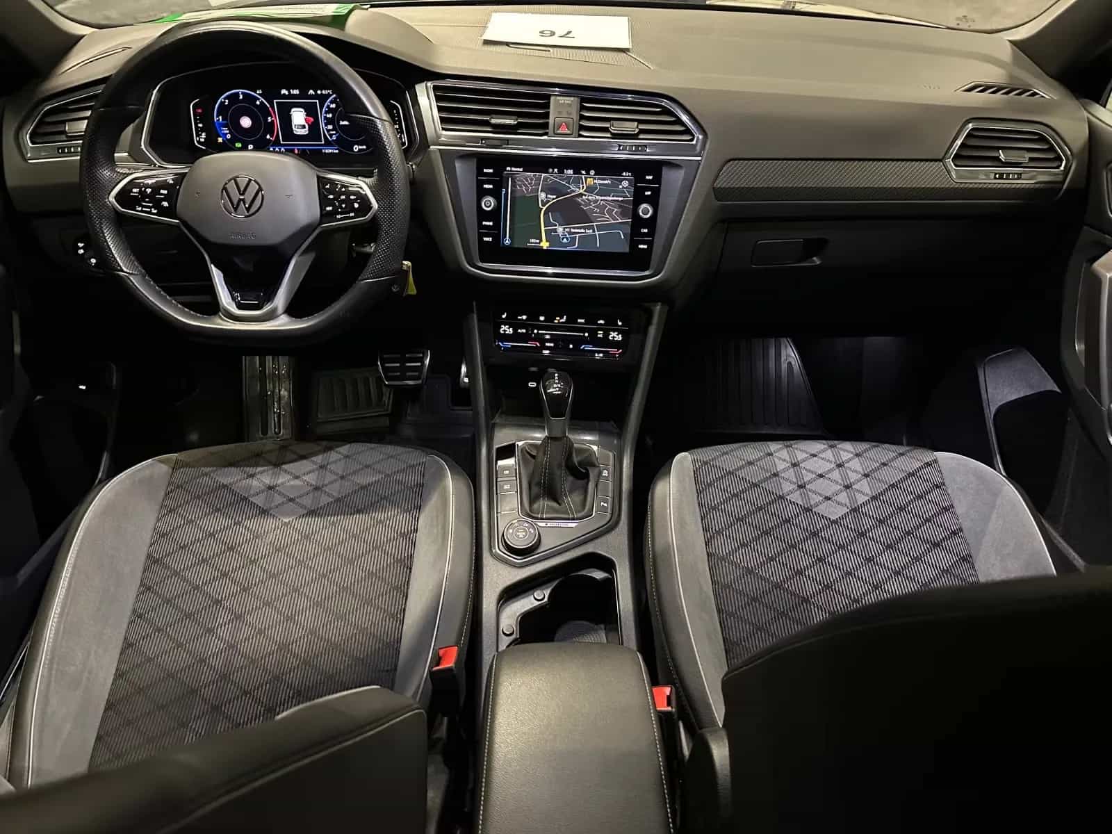 Volkswagen Tiguan Allspace 11/2022-photo-10