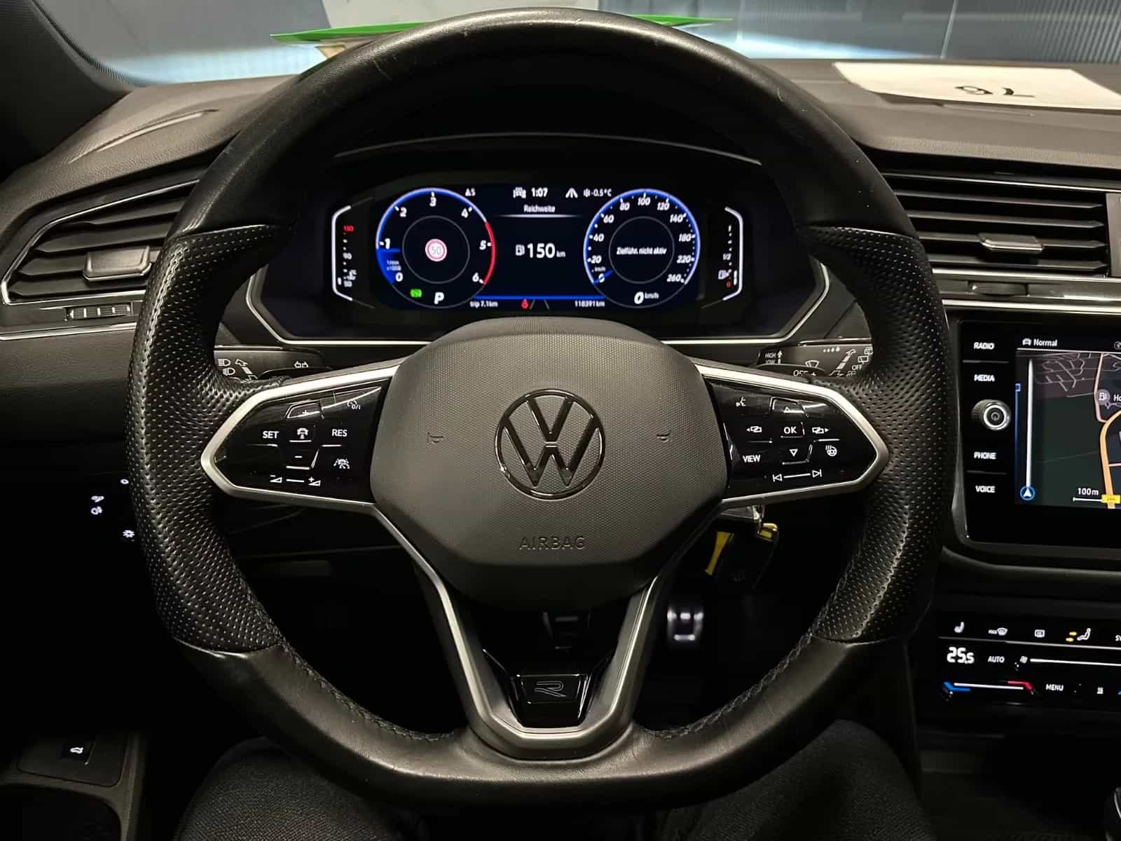 Volkswagen Tiguan Allspace 11/2022-photo-14