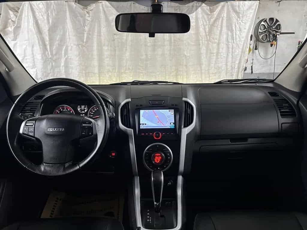 Isuzu D-Max Double Cab 4WD Premium+ I.Hand Leder Kame 09/2017-photo-10