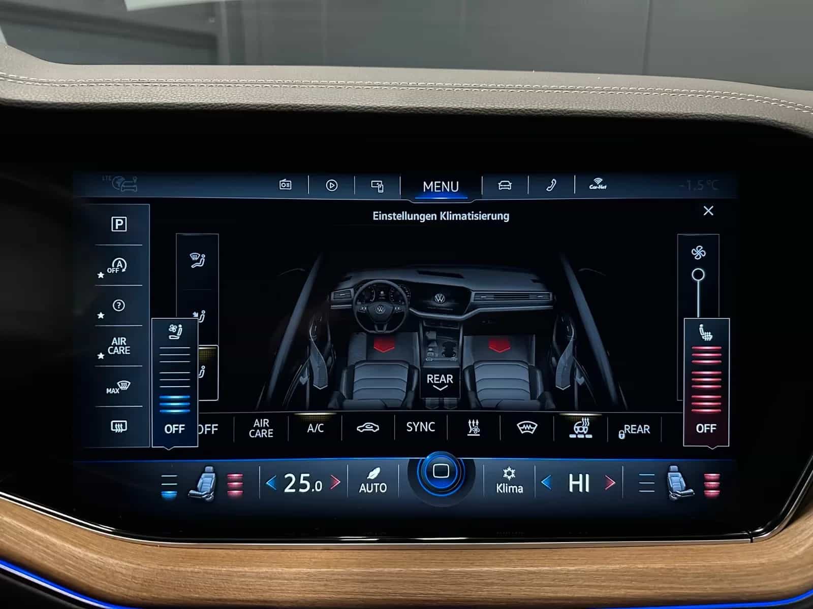 Volkswagen Touareg 09/2022-photo-24