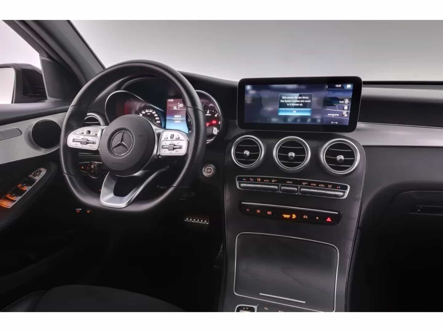 Mercedes-Benz GLC-Class 300 05/2020-photo-11