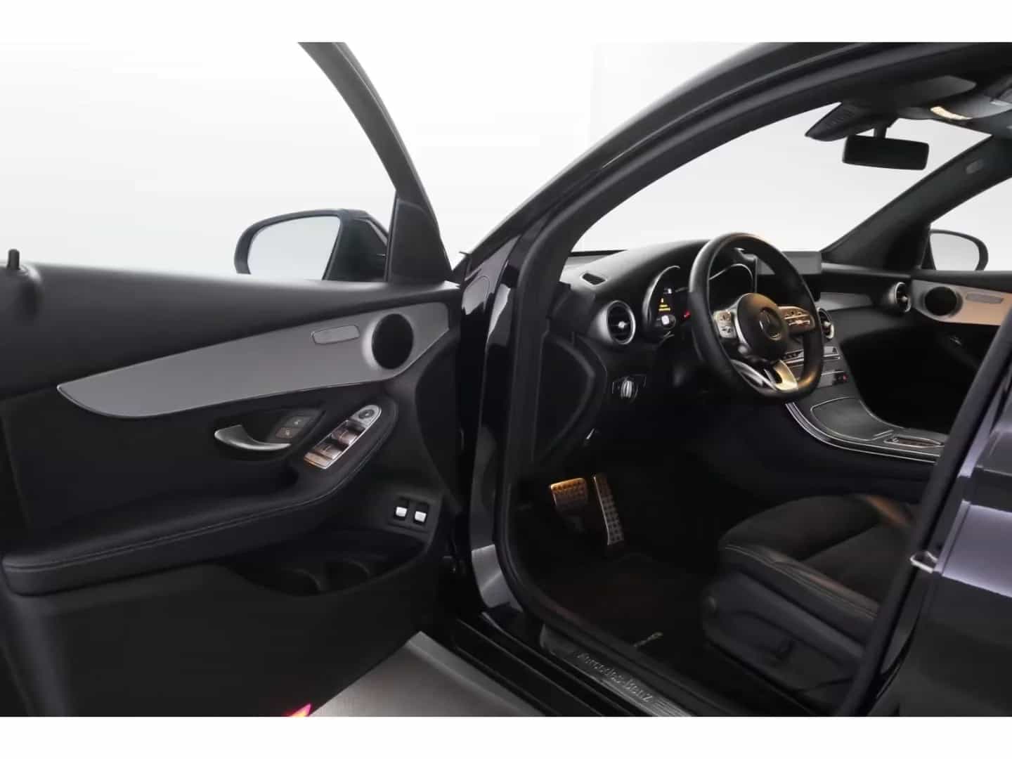 Mercedes-Benz GLC-Class 300 05/2020-photo-15