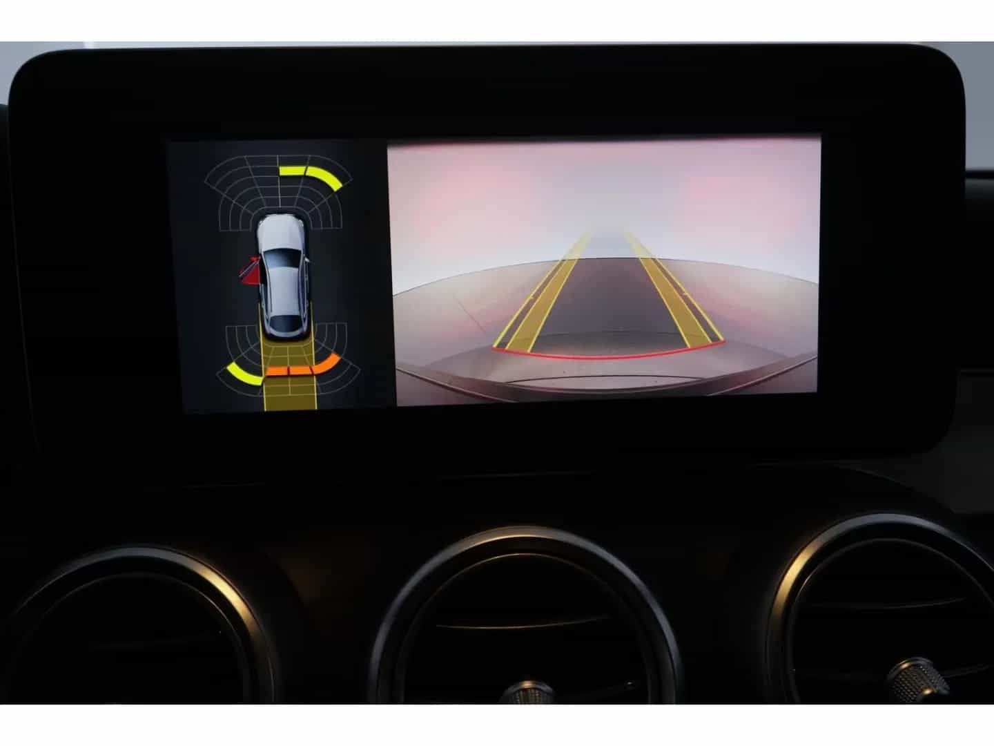 Mercedes-Benz GLC-Class 300 05/2020-photo-17