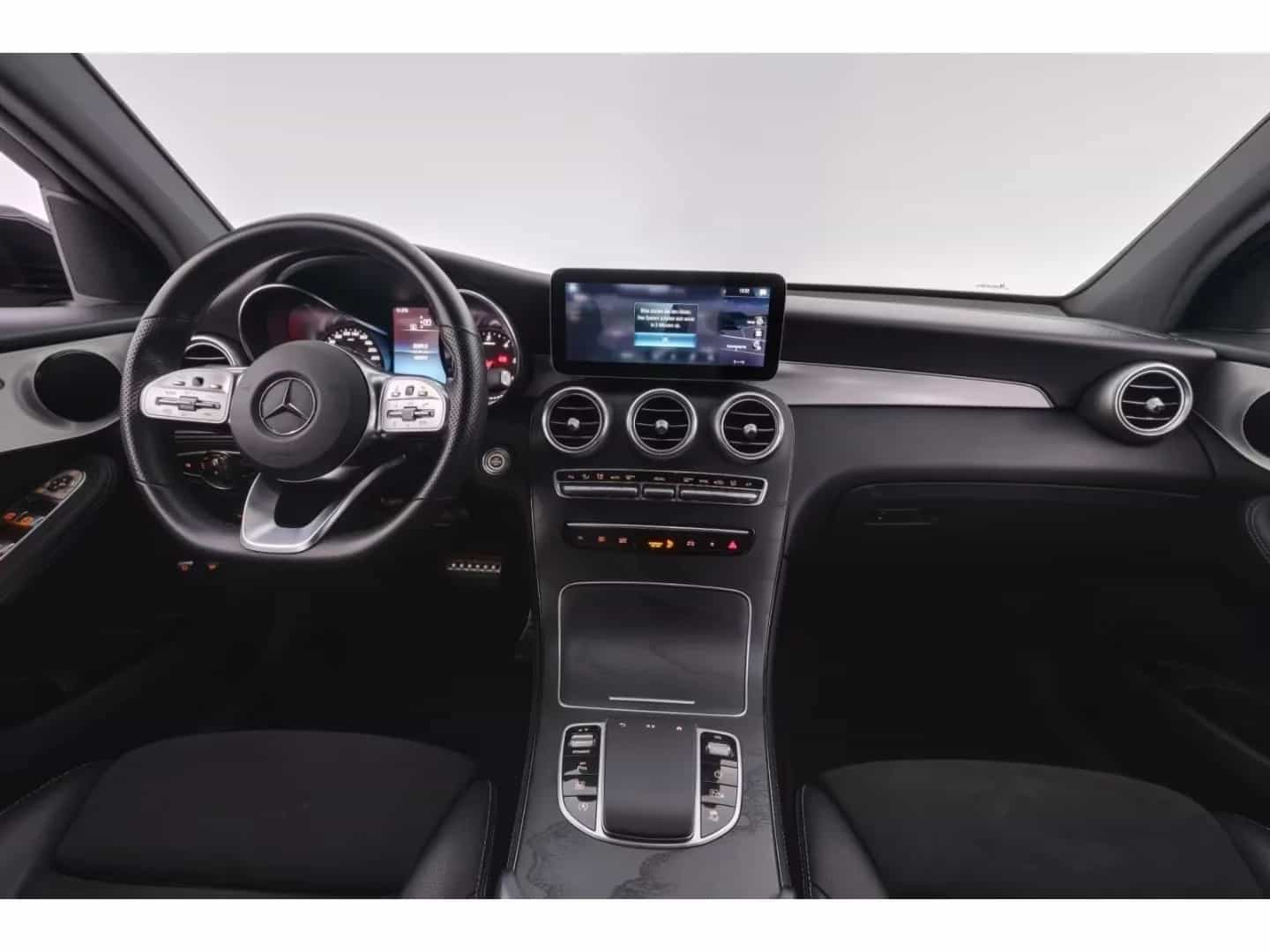 Mercedes-Benz GLC-Class 300 05/2020-photo-9