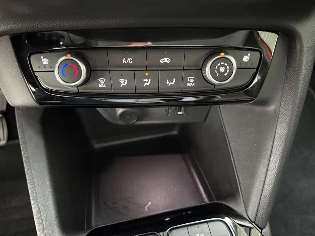 Opel Corsa EDITION +KLIMA+KAMERA+ALLWETTER+APPLE+TÜV+ 04/2021-photo-15