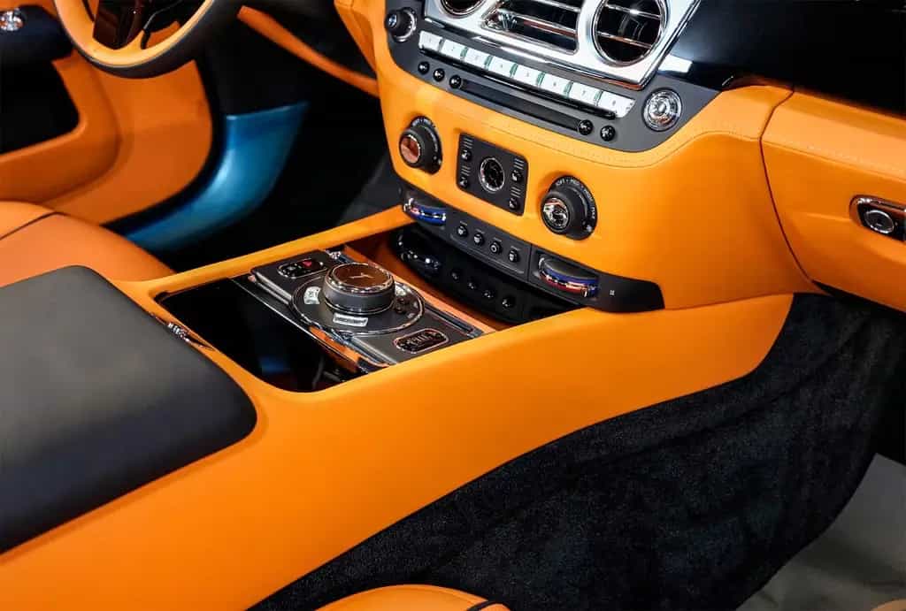 Rolls-Royce Wraith Onyx Concept 10/2023-photo-7