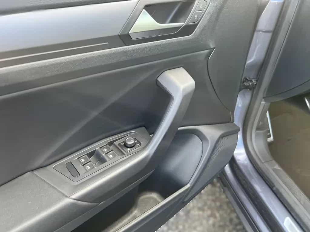 Volkswagen T-Roc Cabrio R-Line AHK, PDC+360°Kam, ACC, SHA, 10/2020-photo-7