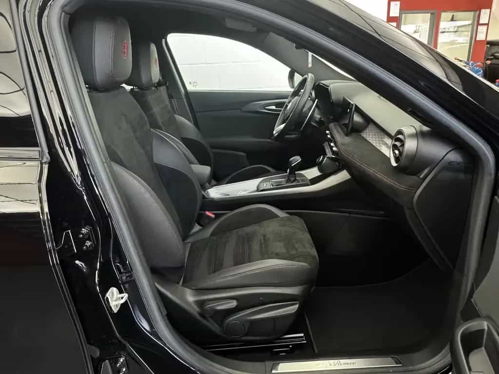 Alfa Romeo Tonale 1.5 VGT Veloce 48 V Hybrid LED 07/2023-photo-14