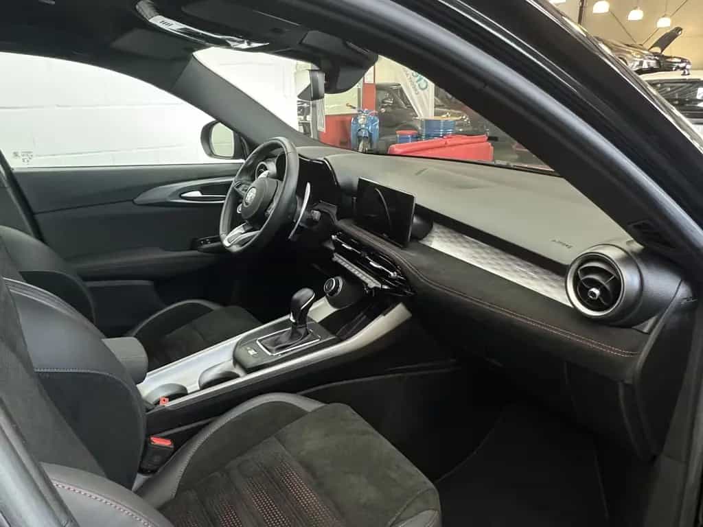 Alfa Romeo Tonale 1.5 VGT Veloce 48 V Hybrid LED 07/2023-photo-15
