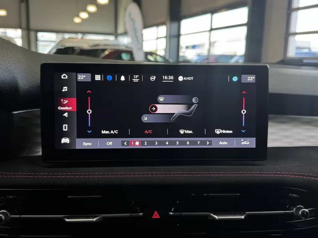 Alfa Romeo Tonale 1.5 VGT Veloce 48 V Hybrid LED 07/2023-photo-23