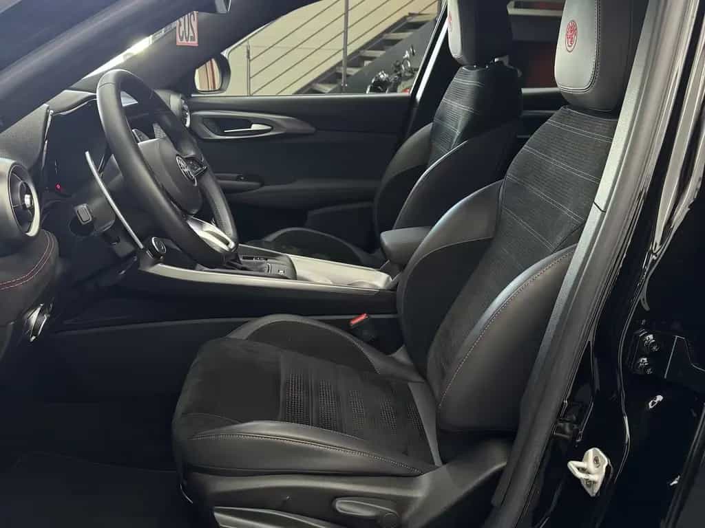 Alfa Romeo Tonale 1.5 VGT Veloce 48 V Hybrid LED 07/2023-photo-9