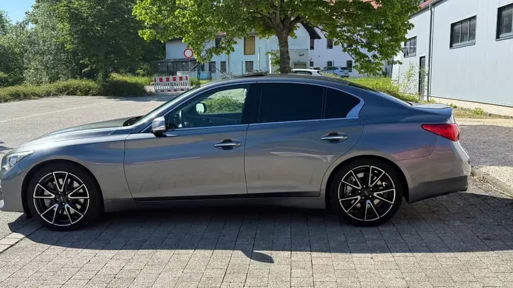 Infiniti Q50 S Hybrid | Edelstahl AGA | CarPlay uvm. 12/2015-photo-1