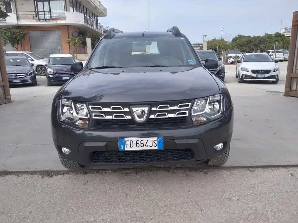 Dacia Duster 1.5 dCi 110CV Start&Stop 4x2 Lauréa 06/2016-photo-1
