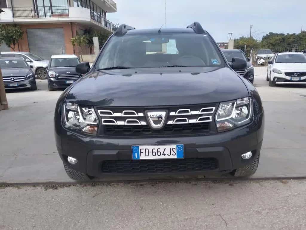 Dacia Duster 1.5 dCi 110CV Start&Stop 4x2 Lauréa 06/2016-photo-2