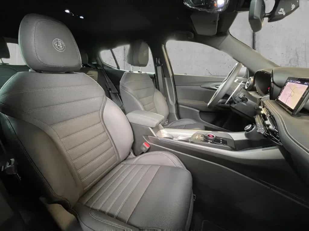 Alfa Romeo Tonale Veloce ACC+LEDER+CARPLAY+KAMERA+LED 03/2026-photo-5