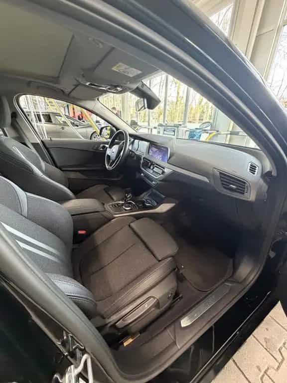 BMW 1 Series 120d xDrive A - 10/2020-photo-14