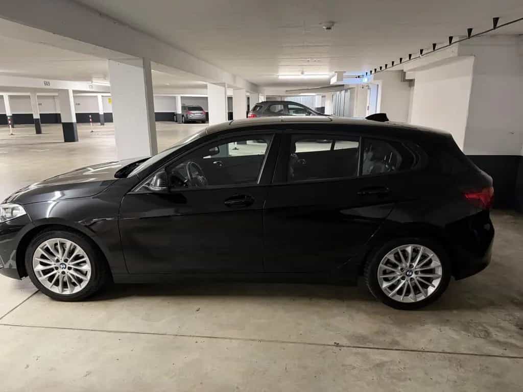 BMW 1 Series 120d xDrive A - 10/2020-photo-4