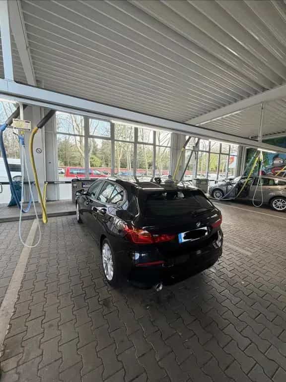 BMW 1 Series 120d xDrive A - 10/2020-photo-7