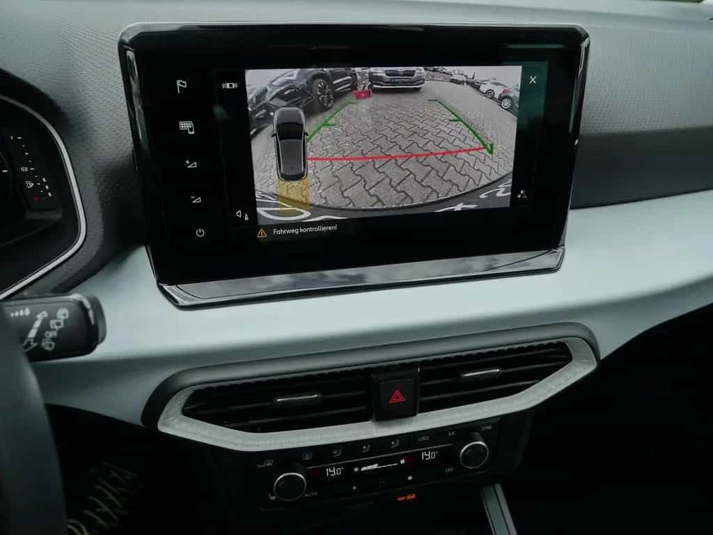 Seat Ibiza 1.0 TSI Style Edition *NAVI*PANO*BEATS*SHZ 04/2024-photo-14