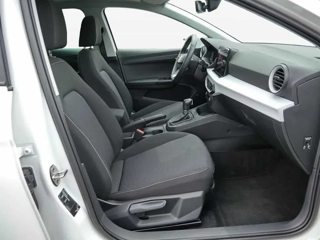 Seat Ibiza 1.0 TSI Style Edition *NAVI*PANO*BEATS*SHZ 04/2024-photo-3