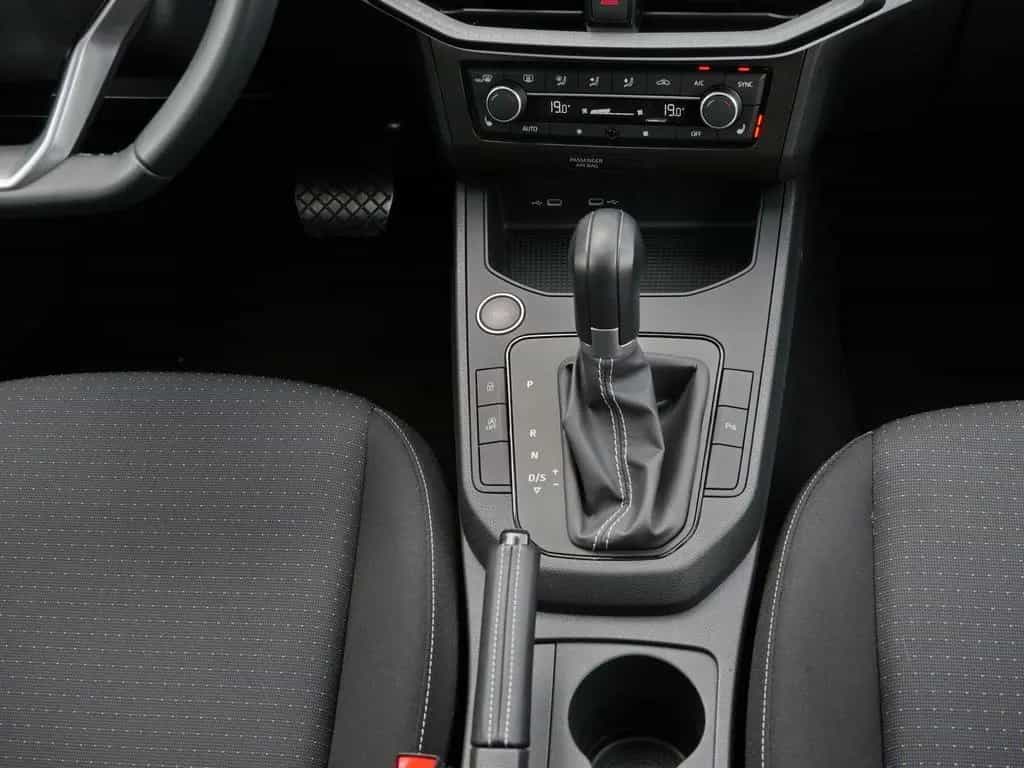 Seat Ibiza 1.0 TSI Style Edition *NAVI*PANO*BEATS*SHZ 04/2024-photo-6