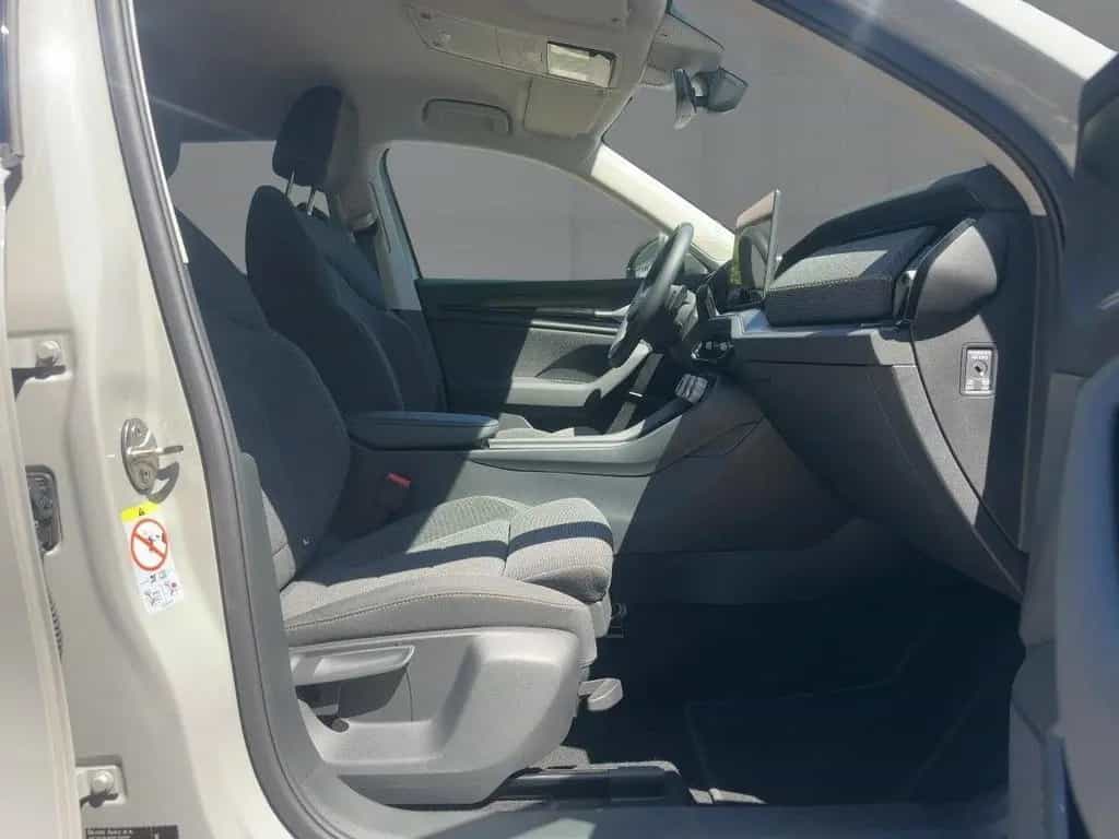 Skoda Kodiaq 2.0 TSI DSG 4x4 MATRIX+AHK+STHZG+4xSHZ+7S 06/2025-photo-10