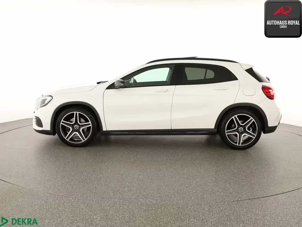 Mercedes-Benz GLA 220 4M AMG NIGHT PANORAMA,AKT.PARKASSIST,AHK 11/2019-photo-1