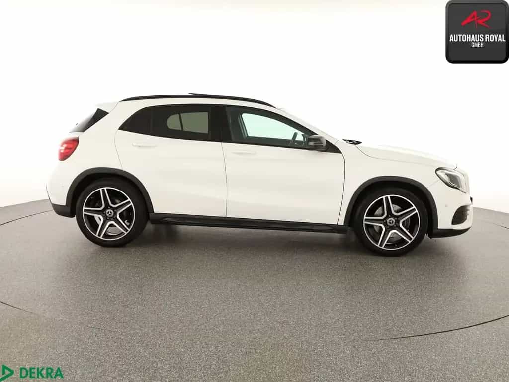 Mercedes-Benz GLA 220 4M AMG NIGHT PANORAMA,AKT.PARKASSIST,AHK 11/2019-photo-5