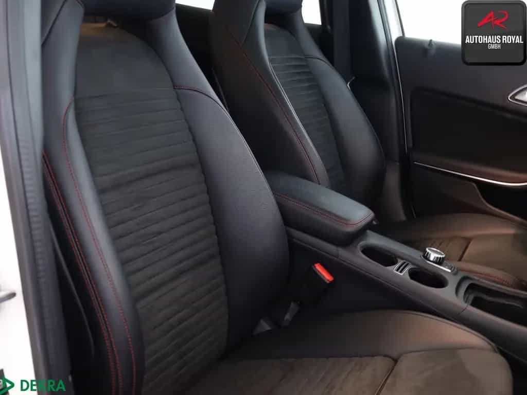 Mercedes-Benz GLA 220 4M AMG NIGHT PANORAMA,AKT.PARKASSIST,AHK 11/2019-photo-8
