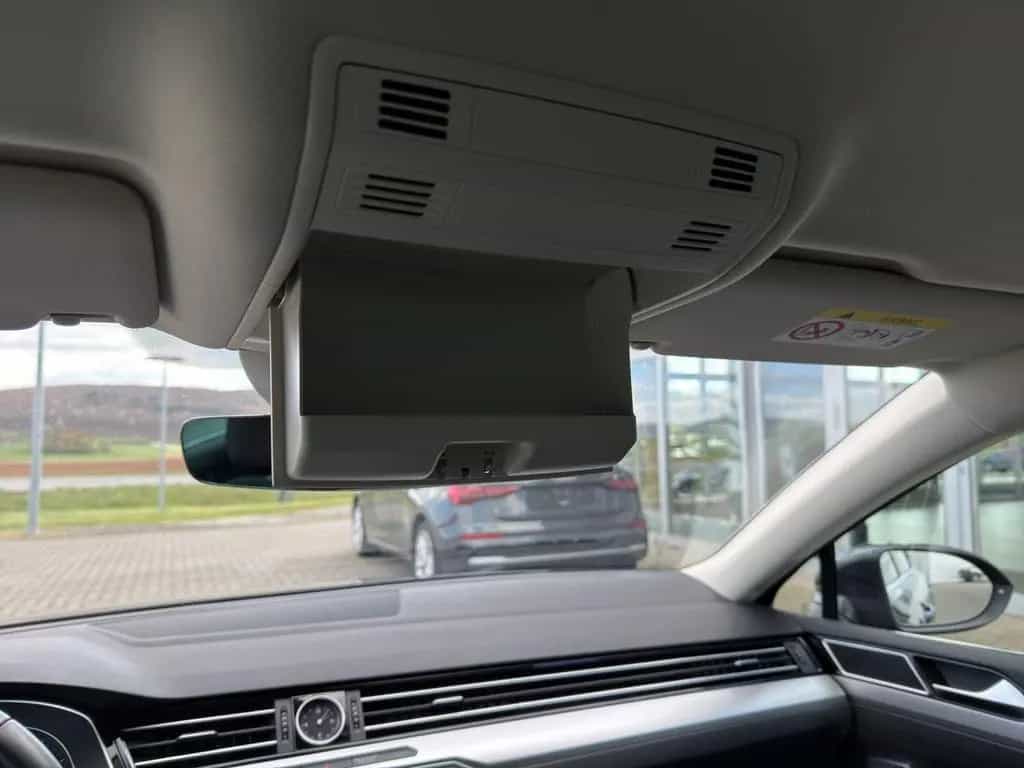 Volkswagen Passat Variant 2.0 TDI DSG Comforline*Navi*AHK*A 12/2018-photo-14