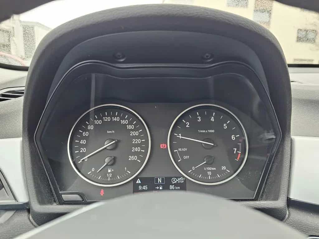 BMW X1 sDrive 18 i Advantage 06/2016-photo-13