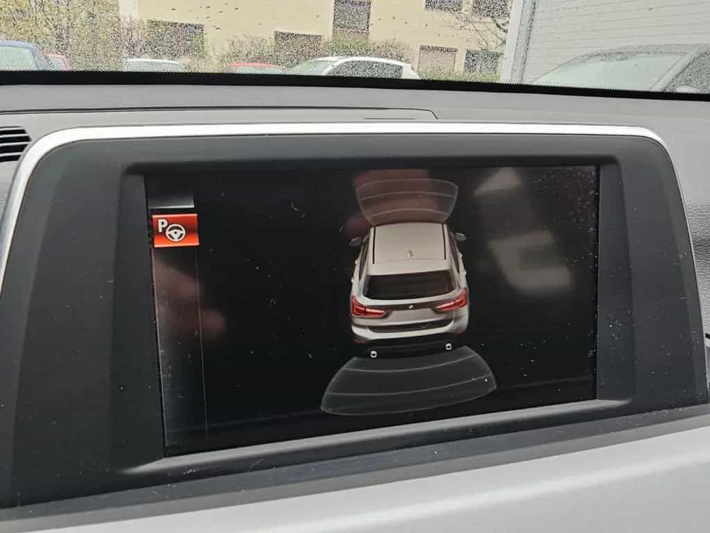 BMW X1 sDrive 18 i Advantage 06/2016-photo-14