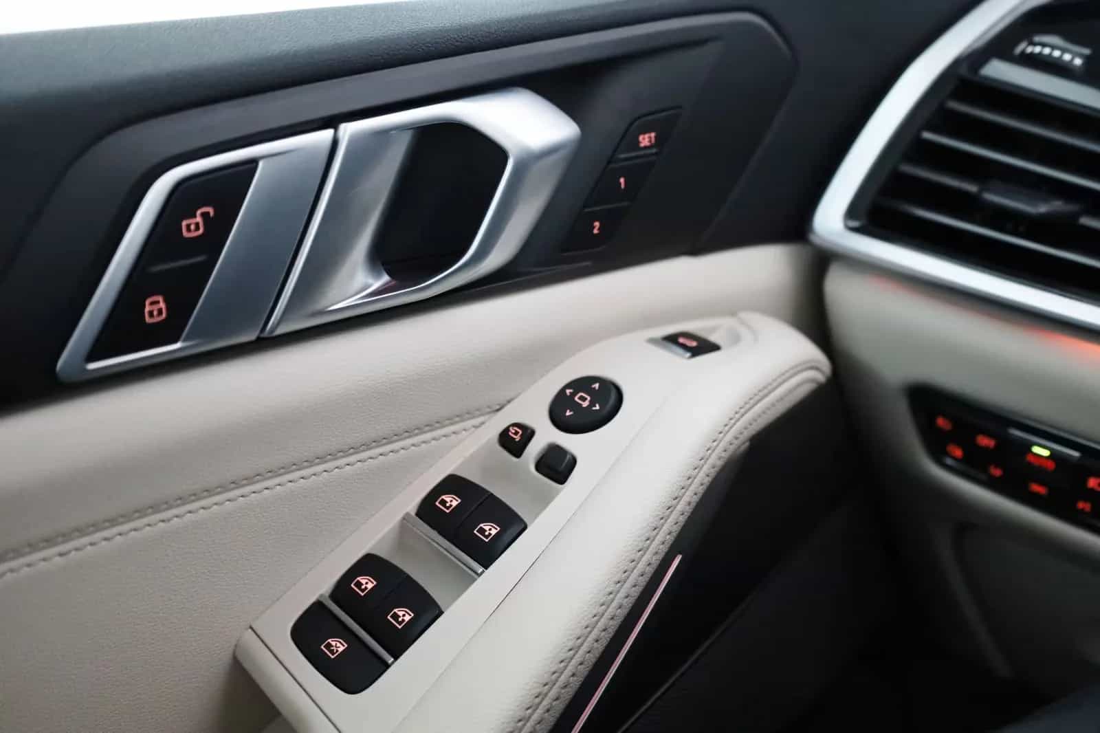 BMW X5 02/2021-photo-19