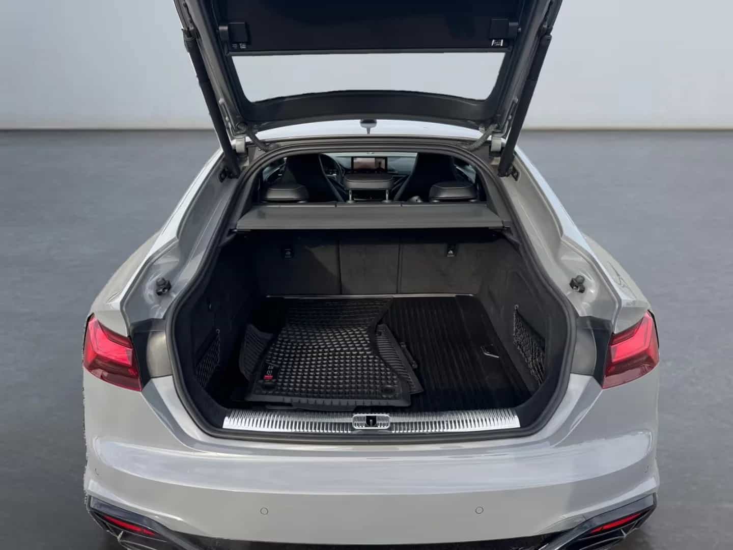Audi RS5 09/2020-photo-17