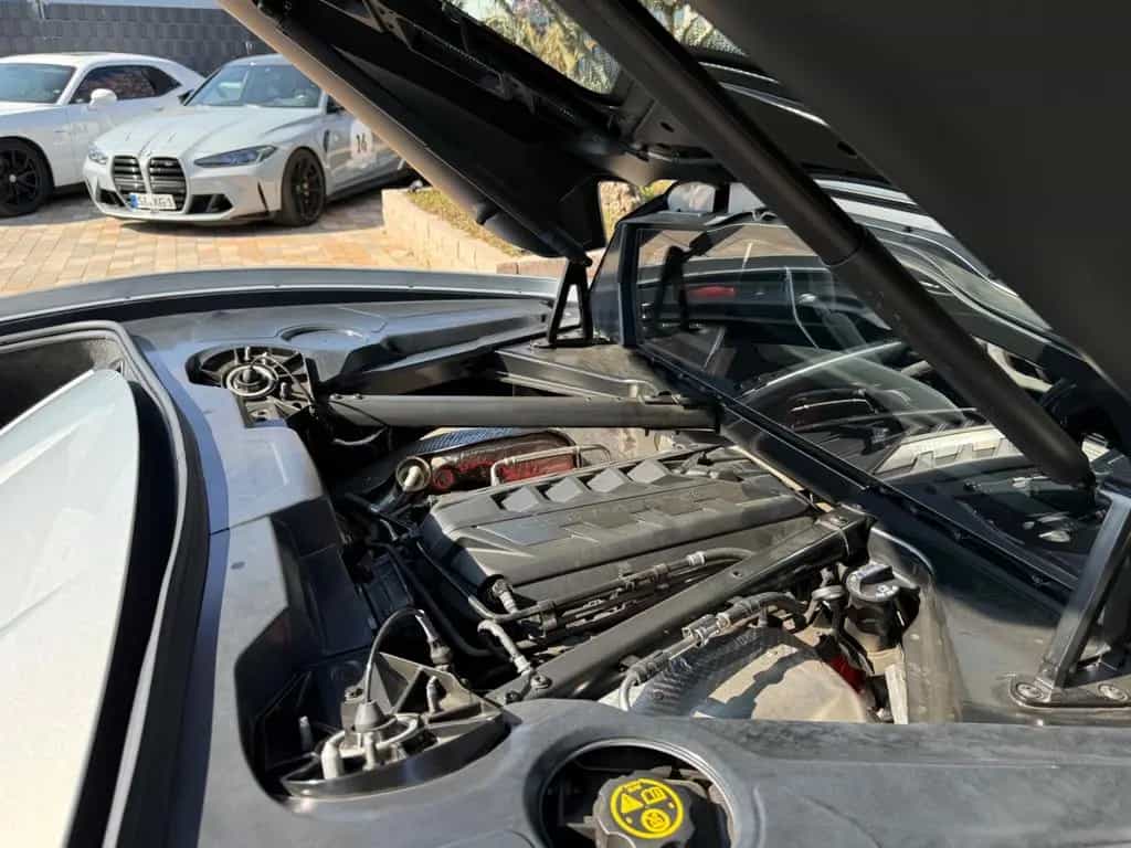 Corvette C8 03/2024-photo-25