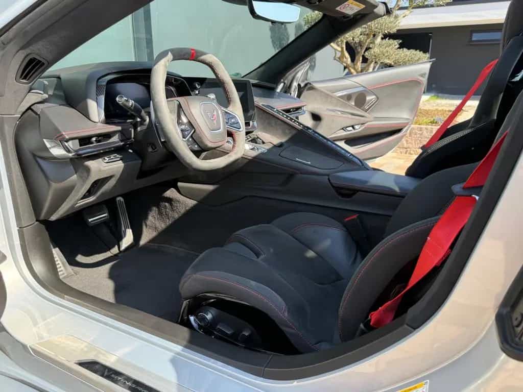 Corvette C8 03/2024-photo-28