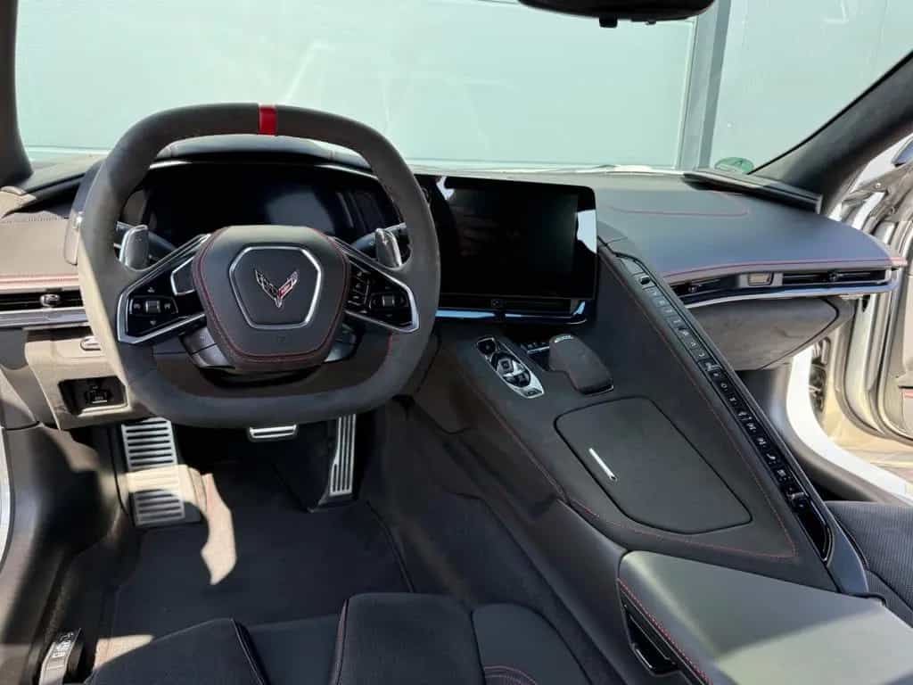 Corvette C8 03/2024-photo-30