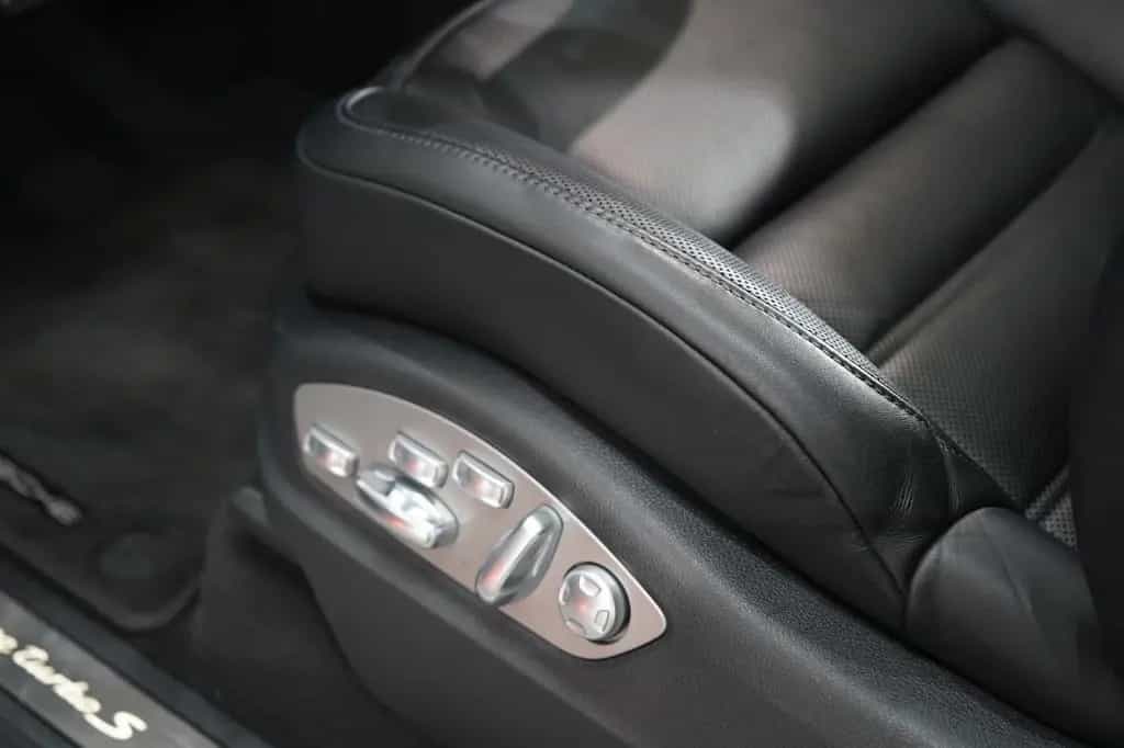 Porsche Cayenne Turbo S*Approved*Keramik*Deutsch.Fzg.* 07/2015-photo-24