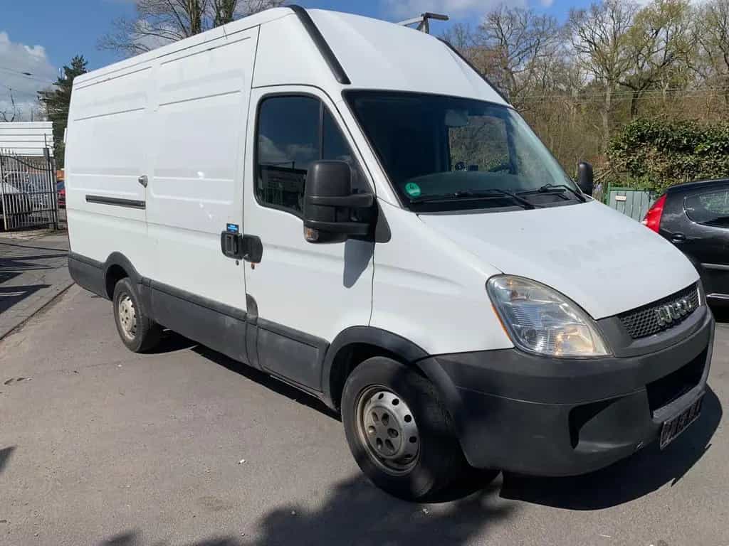 Iveco Daily 35S13V Glastransporter 1.Hand TÜV Neu 06/2011-photo-1