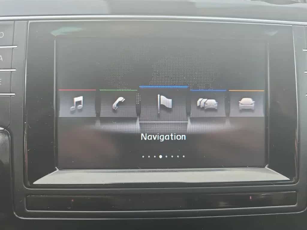 Volkswagen Golf VII Highline BMT NAVi PDC XENON 10/2013-photo-28