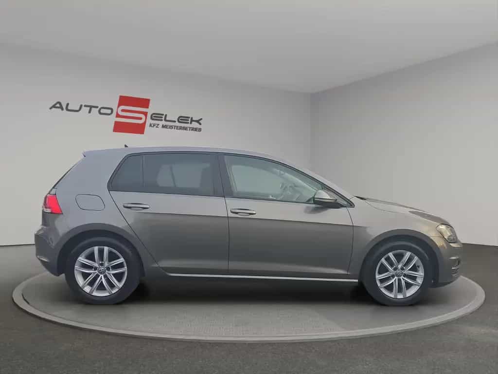 Volkswagen Golf VII Highline BMT NAVi PDC XENON 10/2013-photo-5
