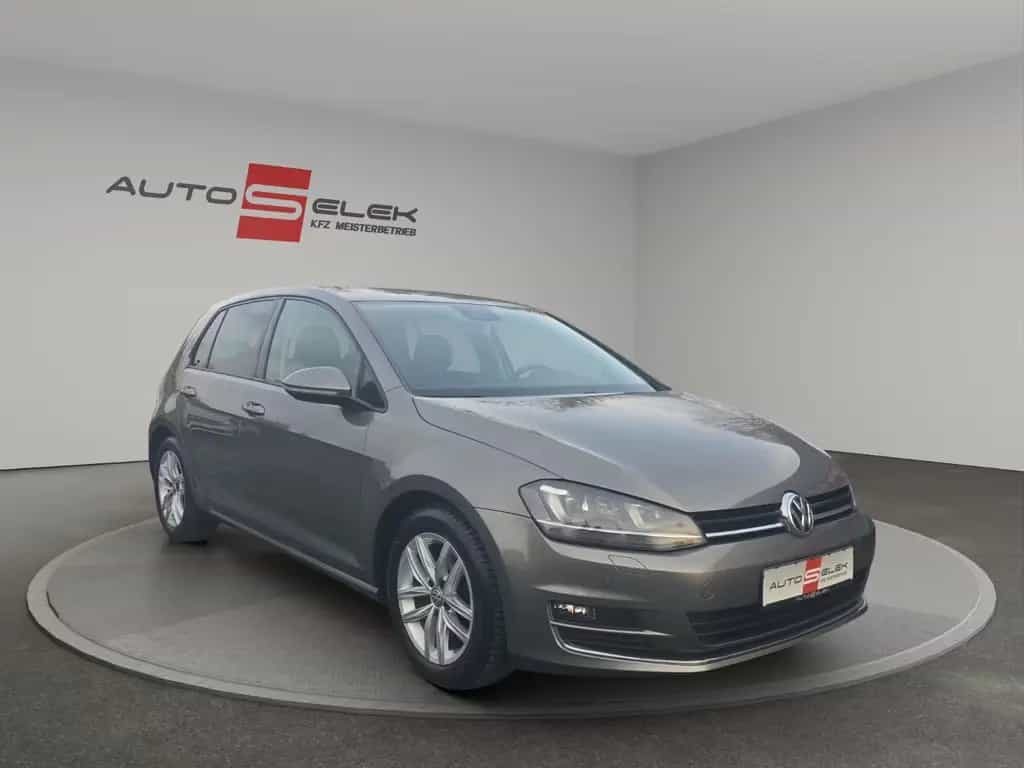 Volkswagen Golf VII Highline BMT NAVi PDC XENON 10/2013-photo-6