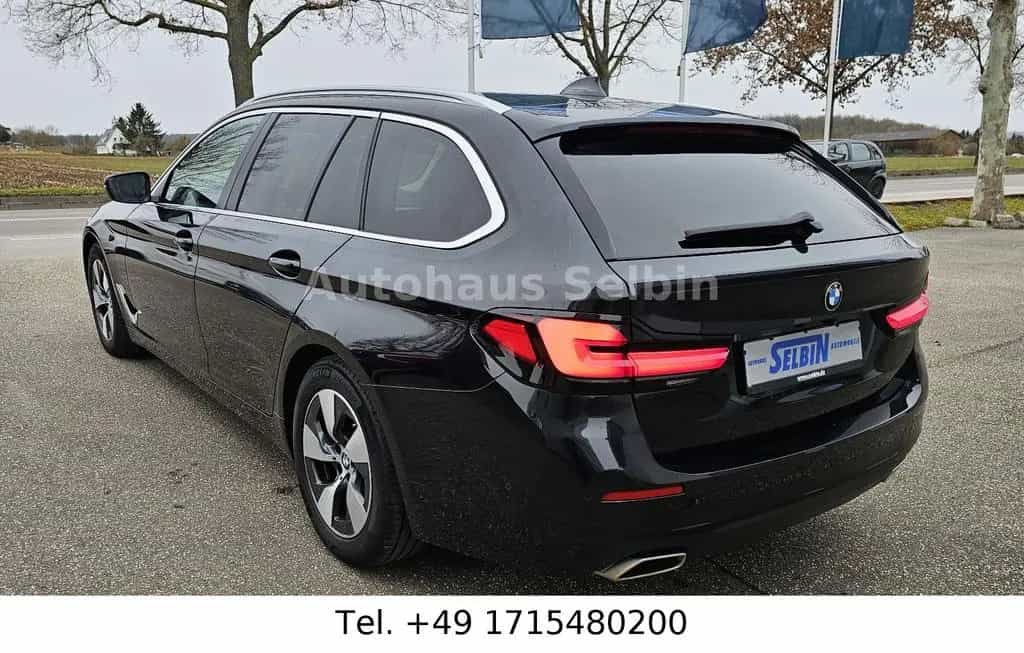 BMW 5 Series 520 d Touring  xDrive LED*LEDER*KAMERA 360 1. HD 11/2020-photo-17
