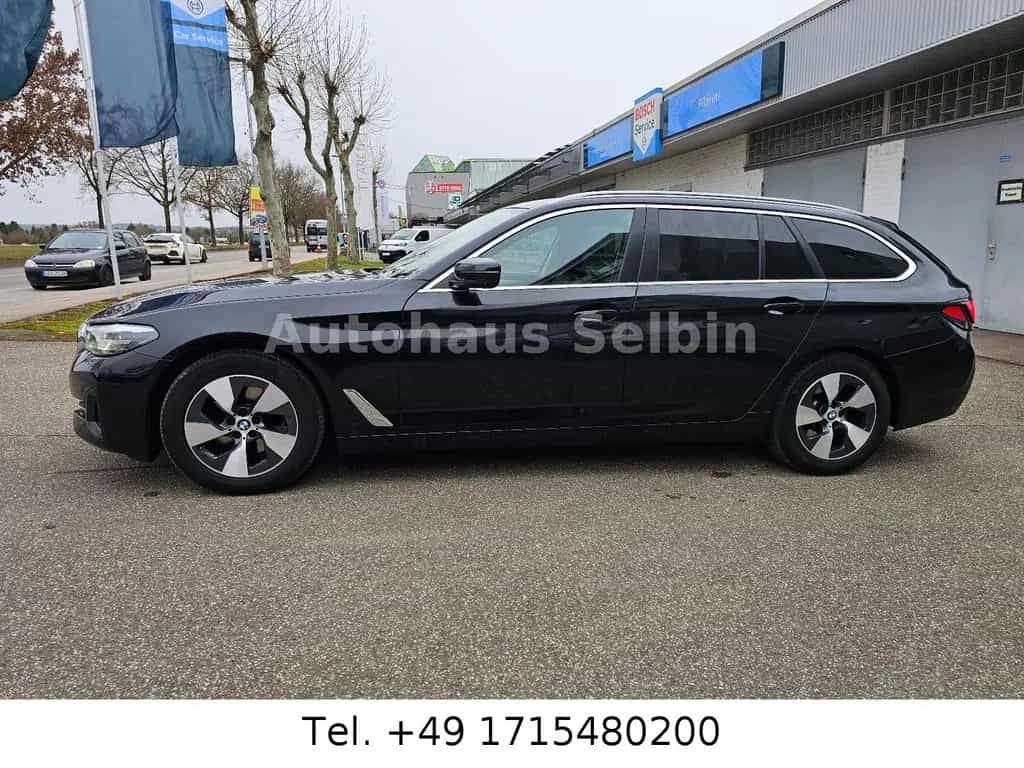 BMW 5 Series 520 d Touring  xDrive LED*LEDER*KAMERA 360 1. HD 11/2020-photo-23