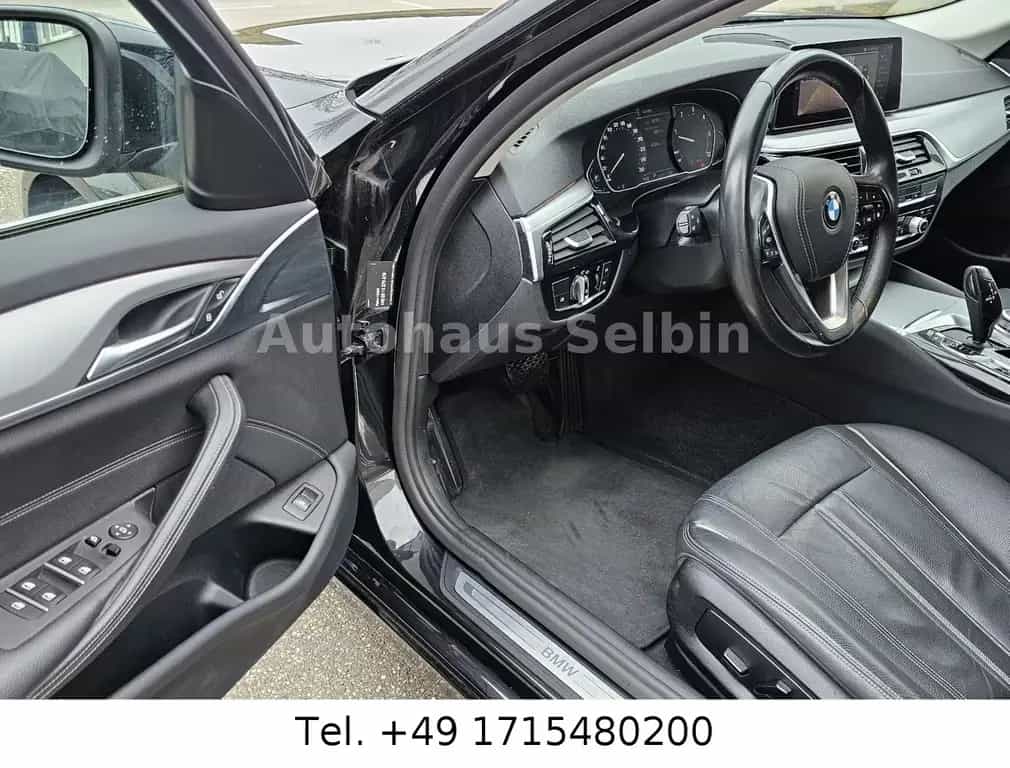 BMW 5 Series 520 d Touring  xDrive LED*LEDER*KAMERA 360 1. HD 11/2020-photo-8