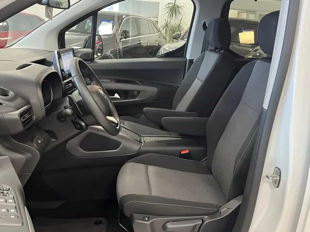 Toyota Proace City L2 Team Deutschland*7-Sitzer*Navi*1H 01/2023-photo-15